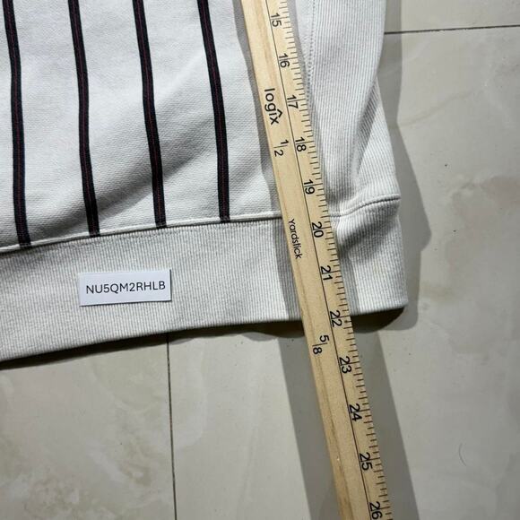 Stripes Women's Champion Reverse Weave Cropped Hoodie Size M 20x22 - Picture 6 of 8